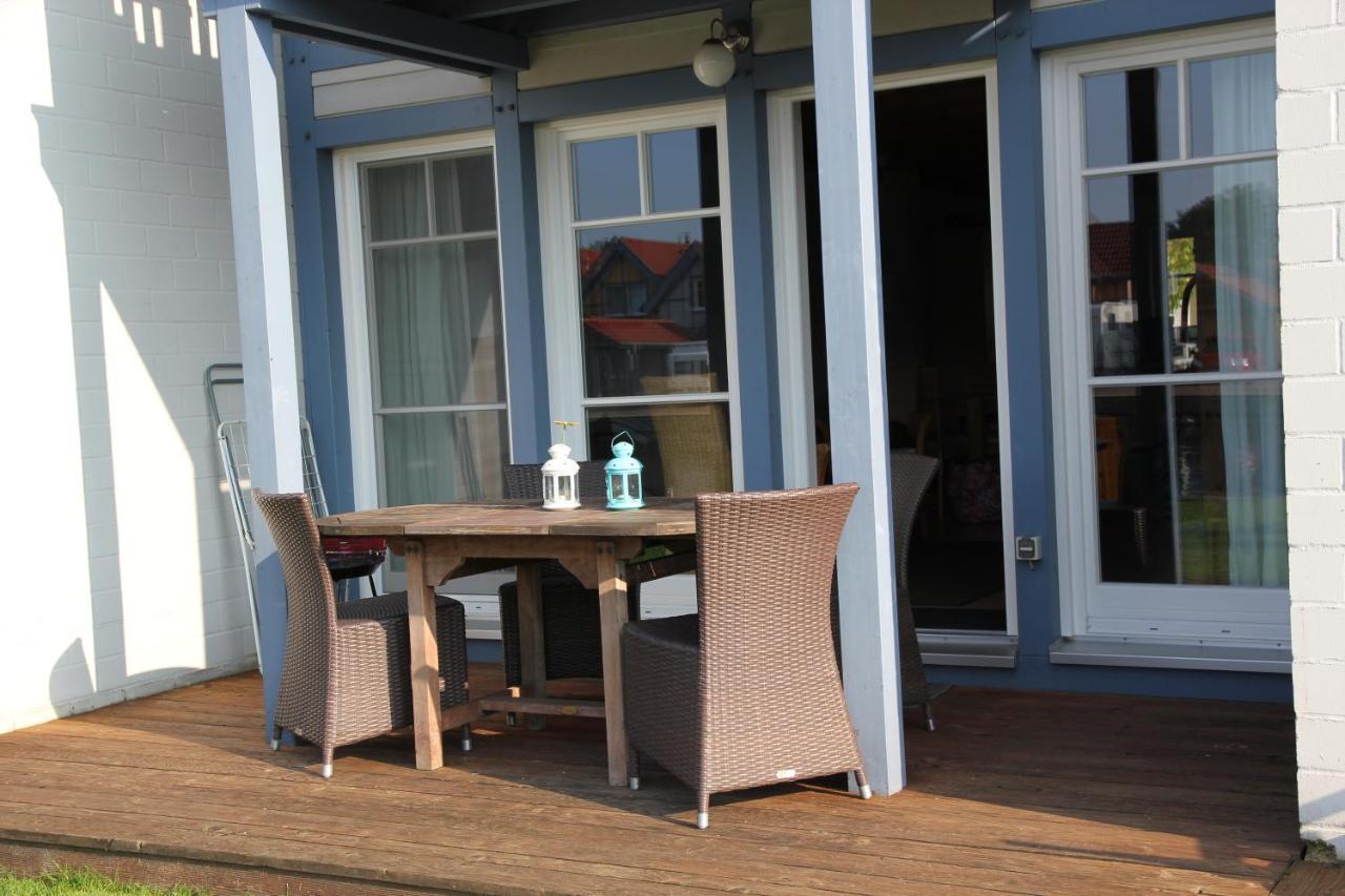 Ferienhaus Mit Bootssteg Am See In ไรน์สแบร์ก ภายนอก รูปภาพ